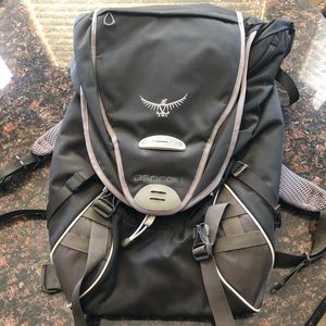 Black Osprey Metron 25 Backpack